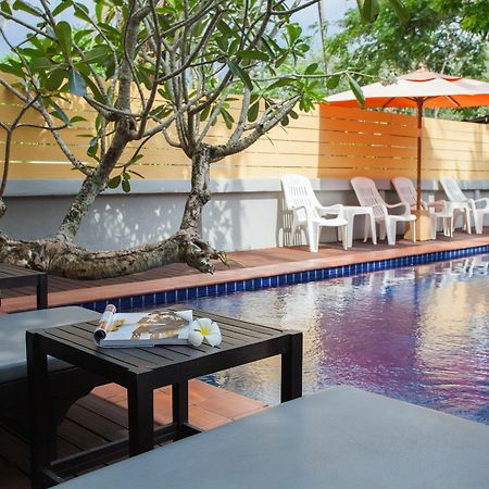 Bangtao Kanita House Pantai Bang Tao Bagian luar foto