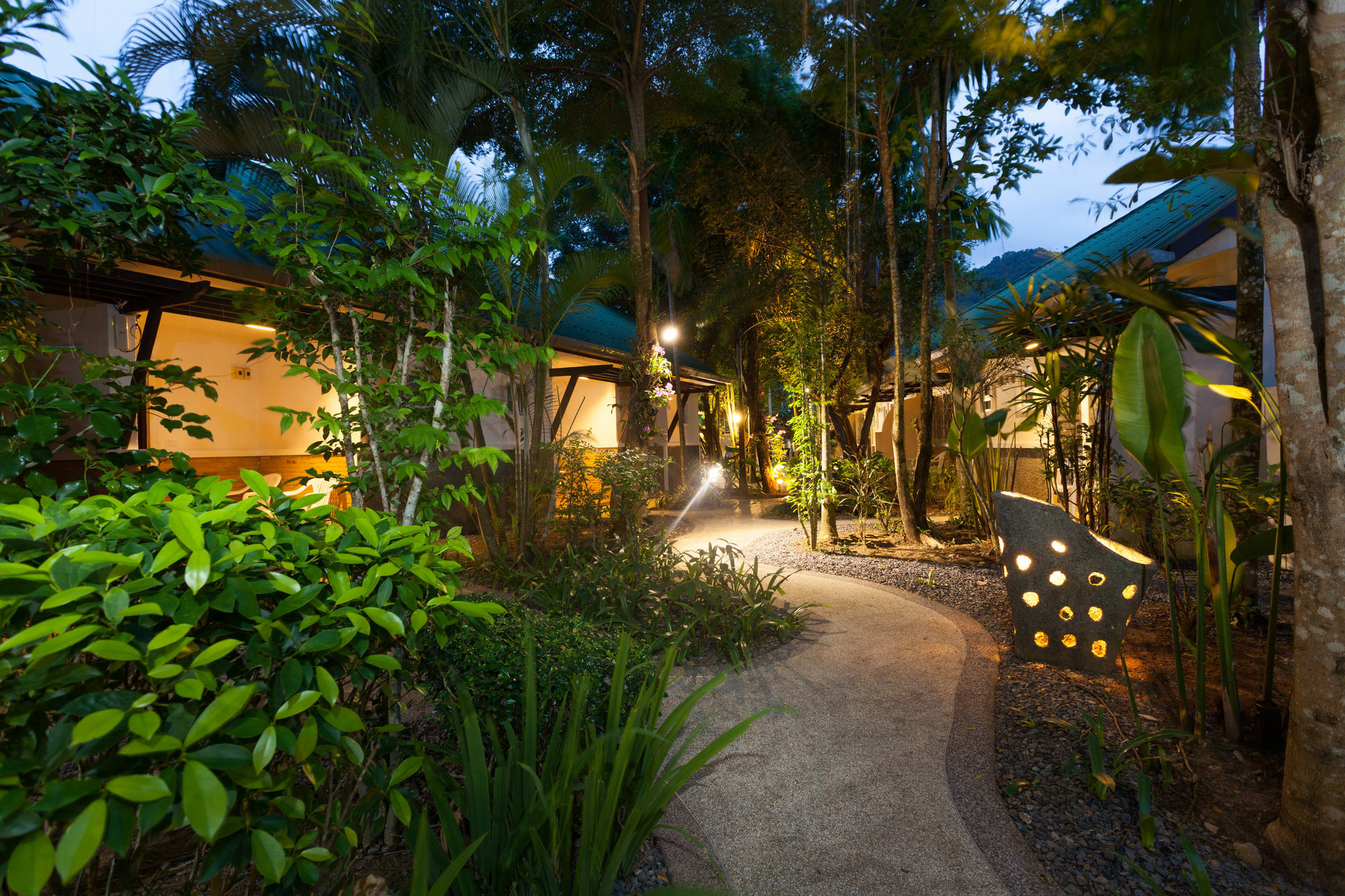 Bangtao Kanita House Pantai Bang Tao Bagian luar foto