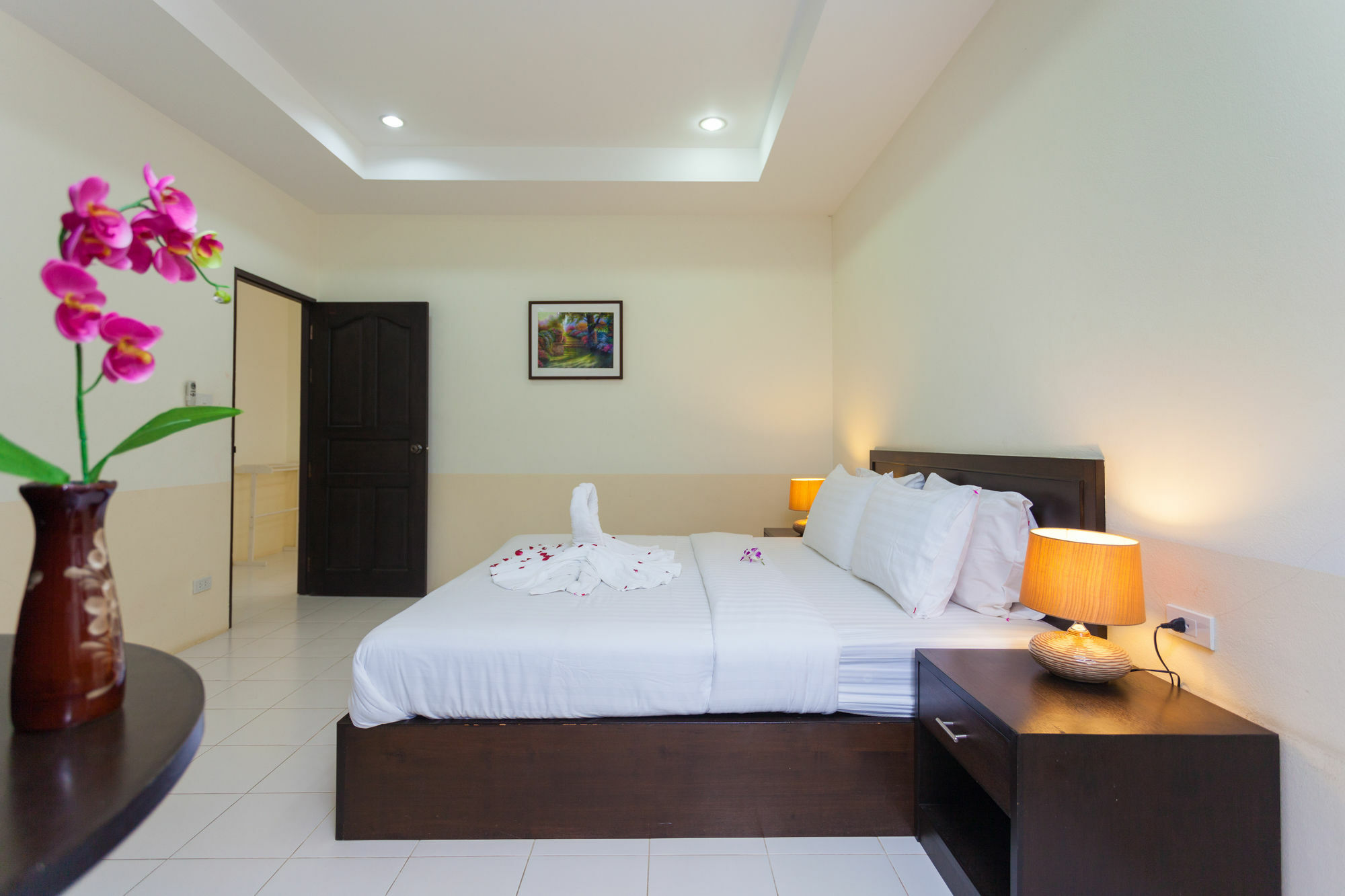 Bangtao Kanita House Pantai Bang Tao Bagian luar foto
