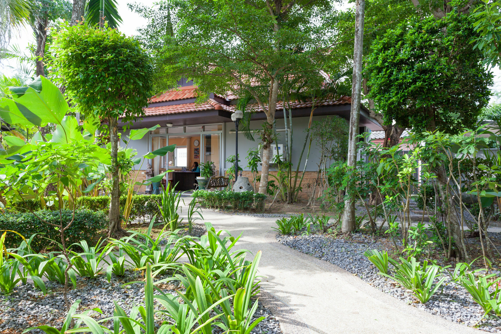Bangtao Kanita House Pantai Bang Tao Bagian luar foto