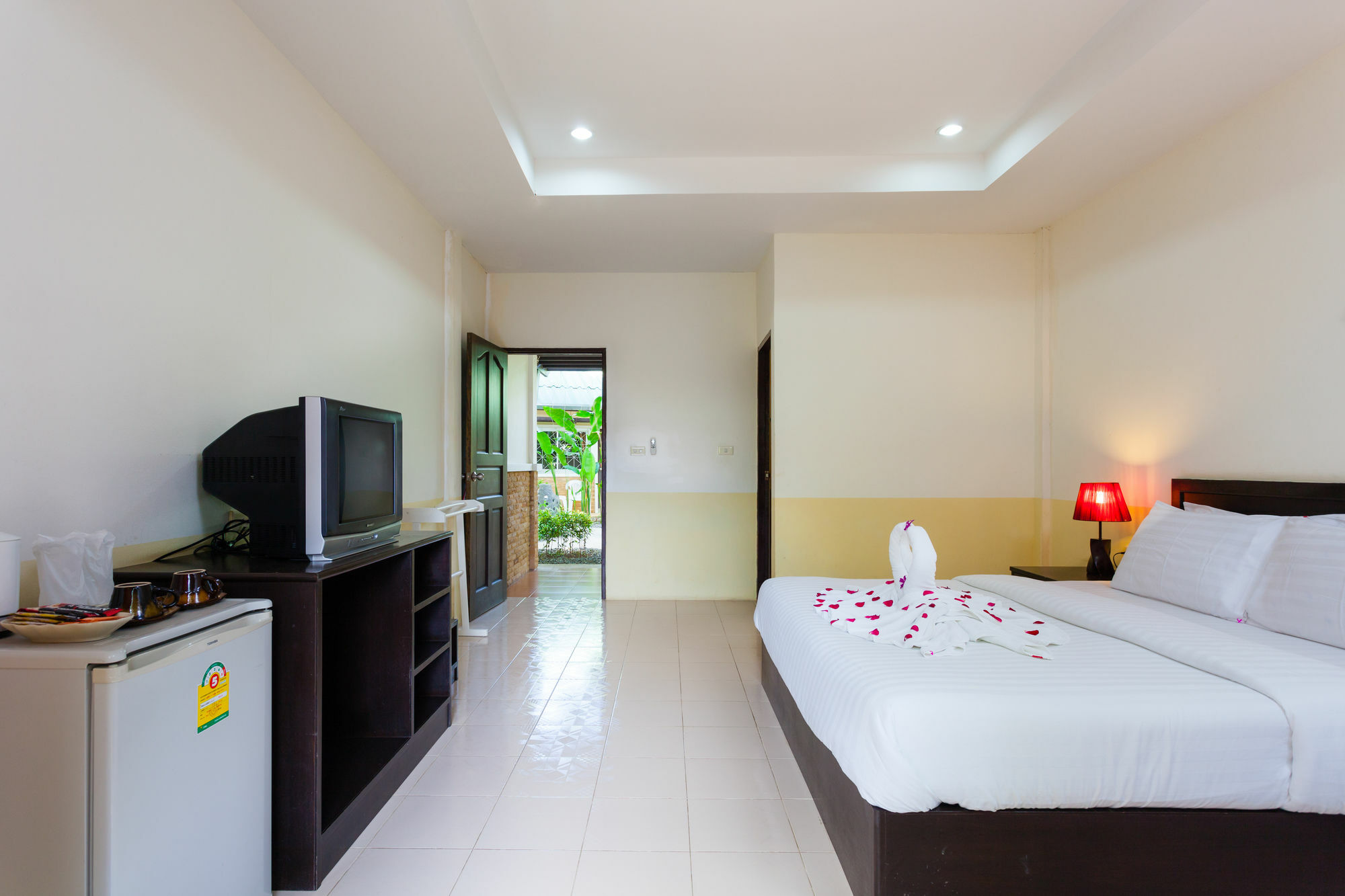 Bangtao Kanita House Pantai Bang Tao Bagian luar foto
