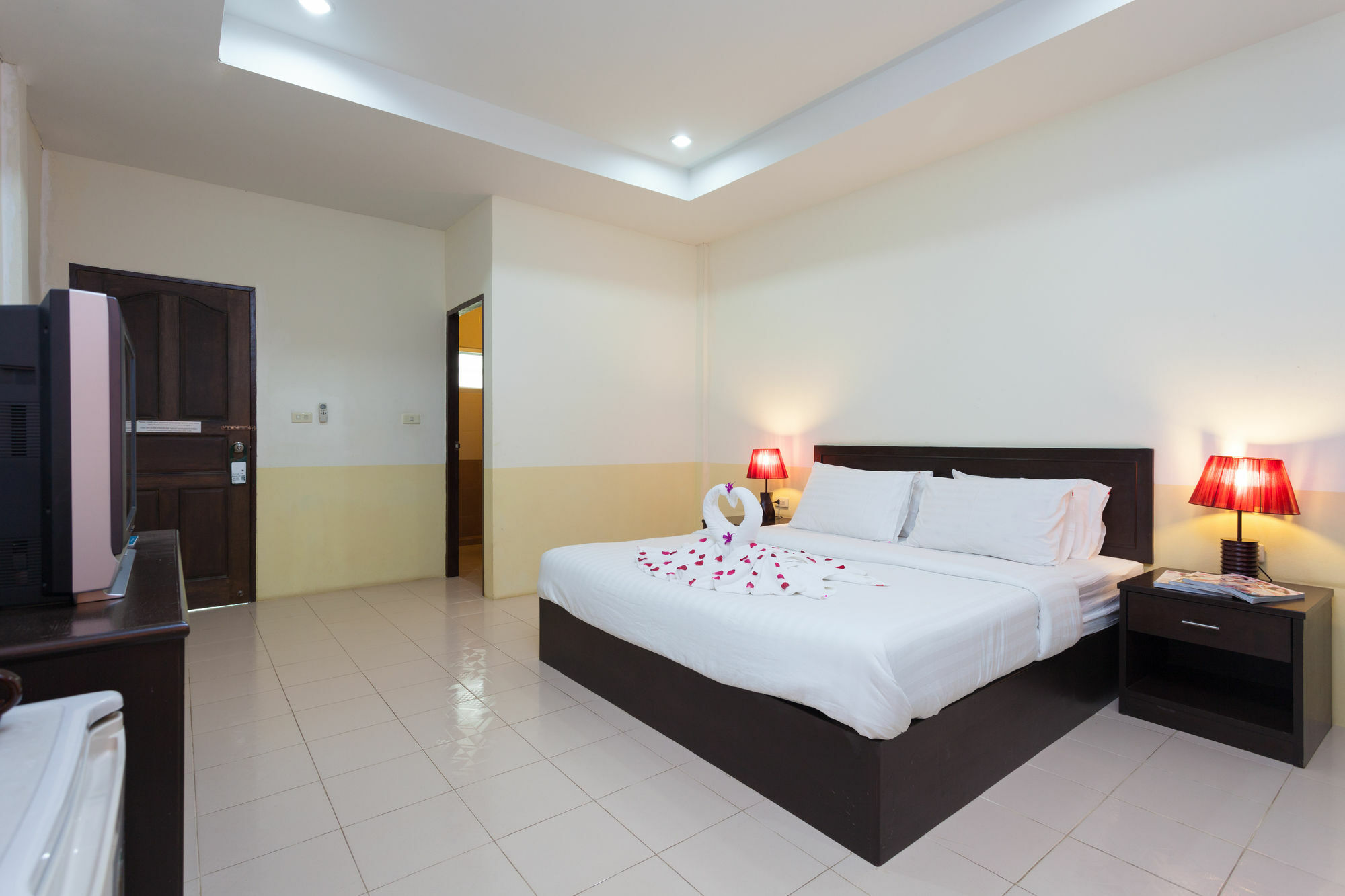 Bangtao Kanita House Pantai Bang Tao Bagian luar foto